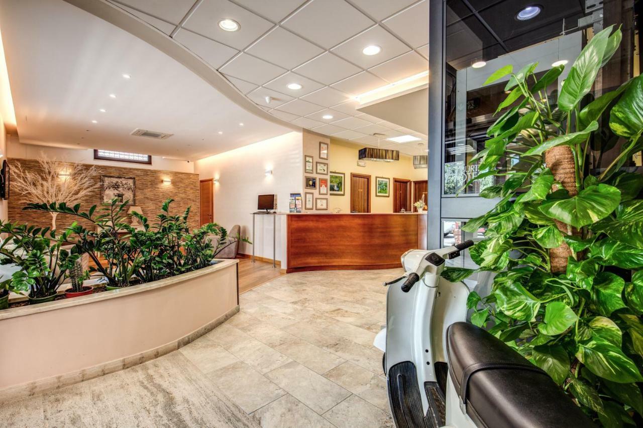 罗马提布提纳地铁酒店 外观 照片